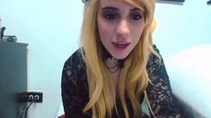 Amateur Webcam Teen Masturbates And Teases