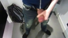 Big Cock Handjob In Dressing Room - Jerking Solo